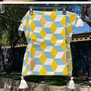 💛GEOMETRIC THROW PILLOW💛